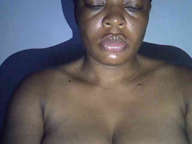 LadyNoire webcam