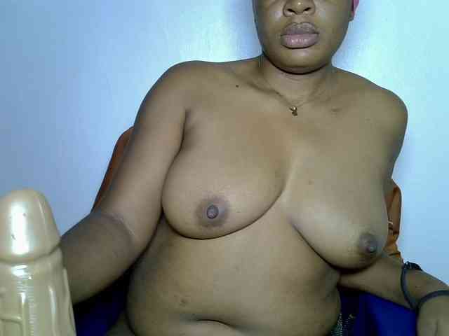 LadyNoire webcam