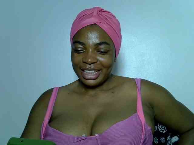 LadyNoire webcam