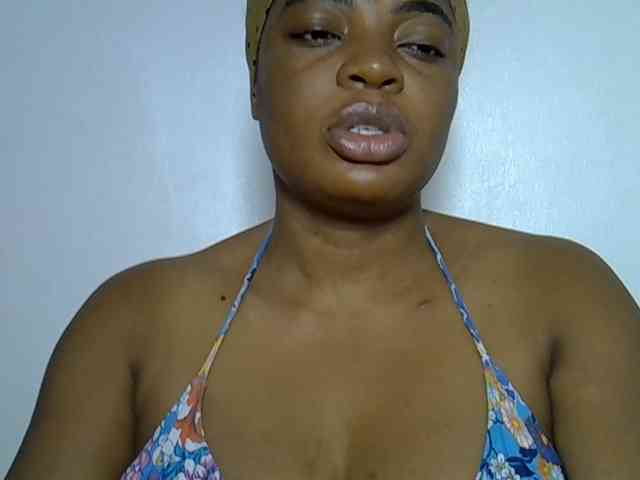 LadyNoire webcam