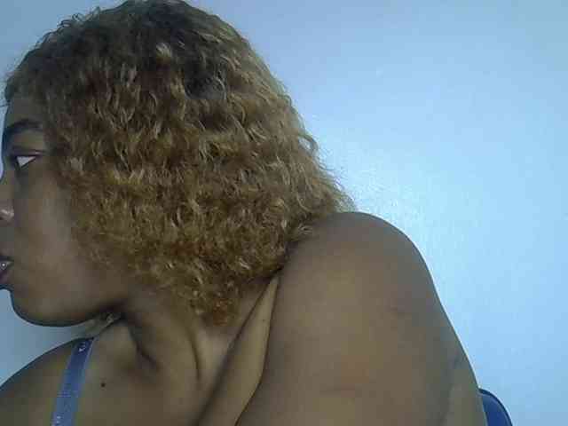 Alpha_Dom_Goddess webcam