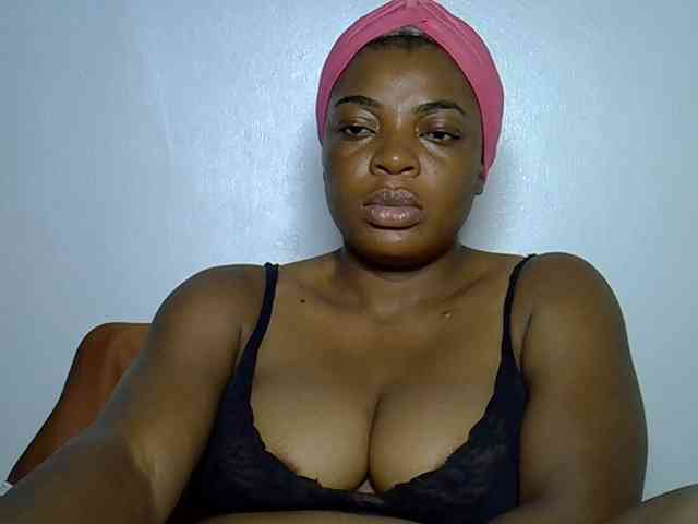 LadyNoire webcam