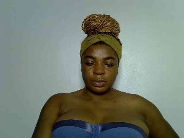 LadyNoire webcam