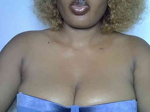 Alpha_Dom_Goddess webcam