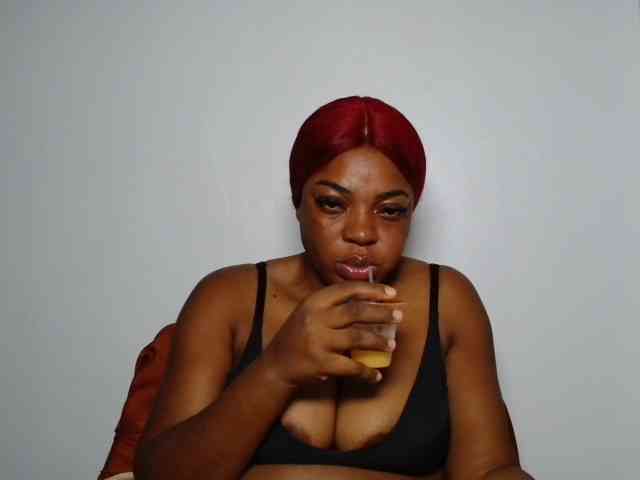 LadyNoire webcam