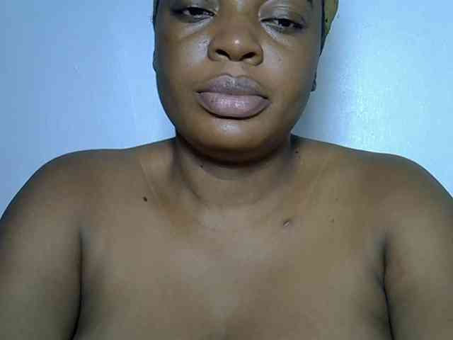 LadyNoire webcam