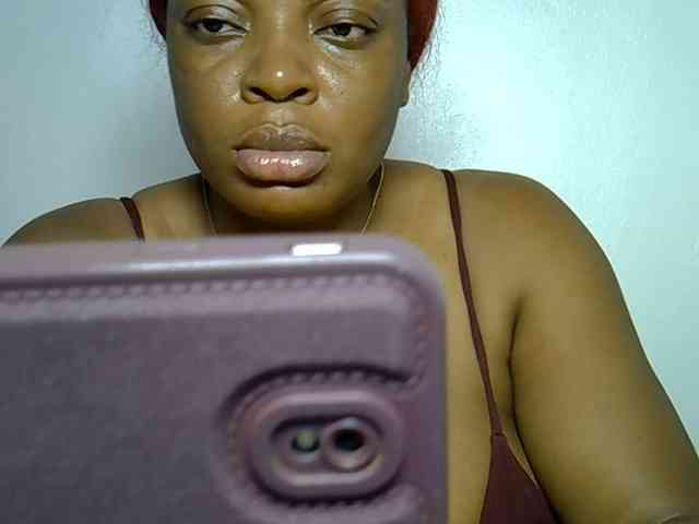 LadyNoire webcam