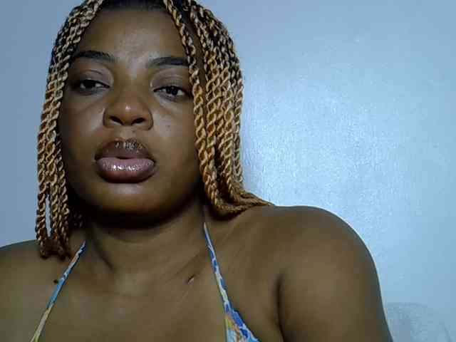 LadyNoire webcam