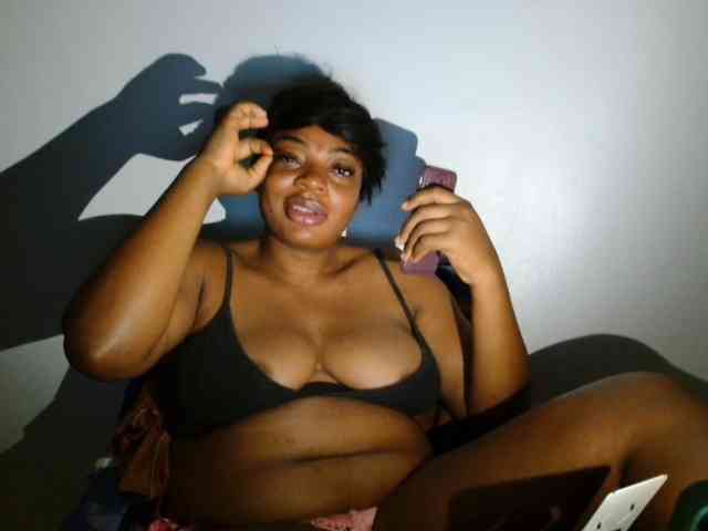 LadyNoire webcam