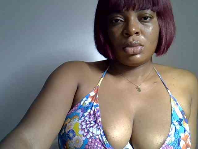 LadyNoire webcam