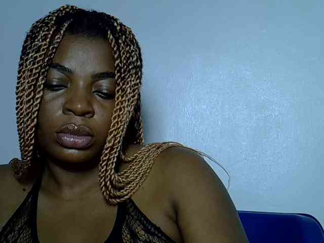 LadyNoire webcam