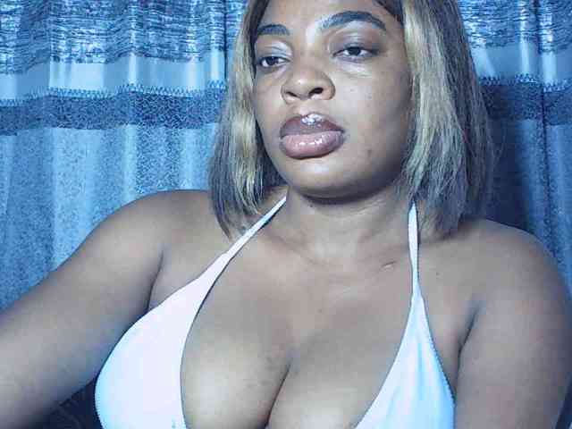 LuxeEmpress LuxeEmpress