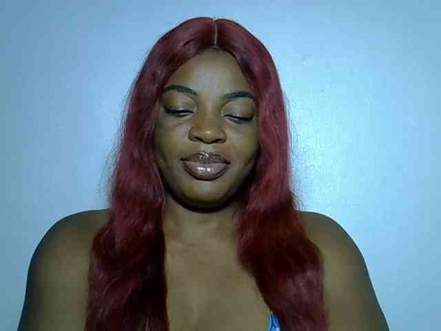 LadyNoire webcam