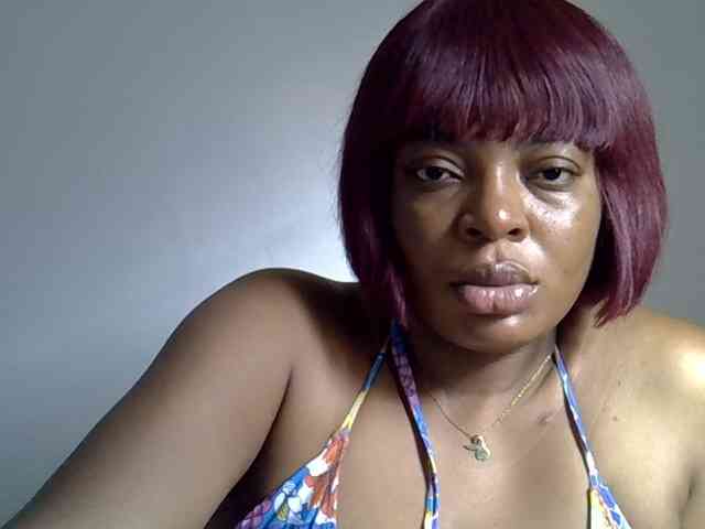 LadyNoire webcam