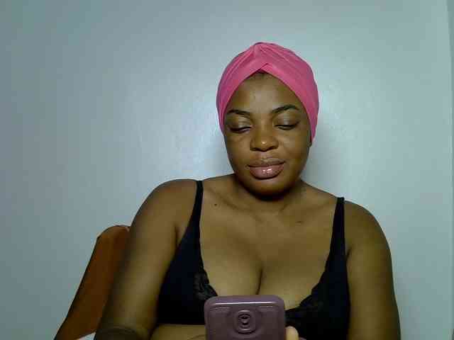 LadyNoire webcam
