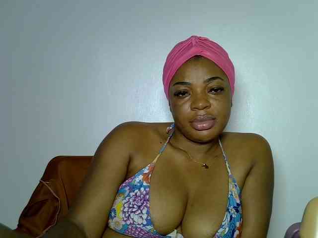 LadyNoire webcam
