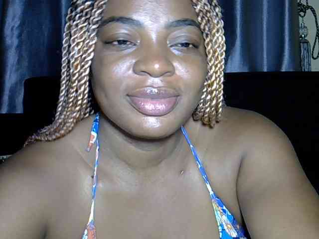 LadyNoire webcam