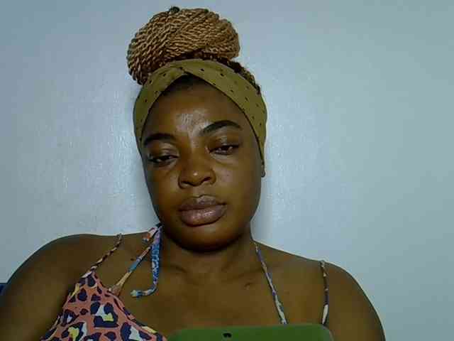 LadyNoire webcam