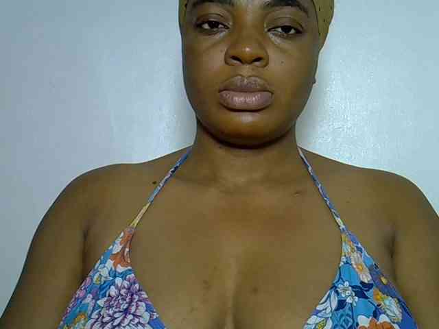 LadyNoire webcam