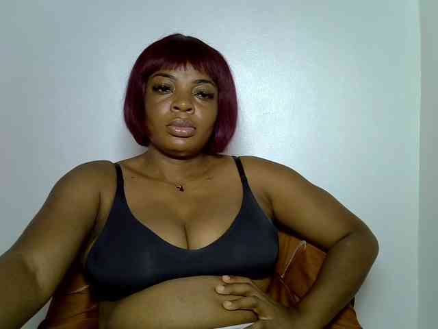 LadyNoire webcam