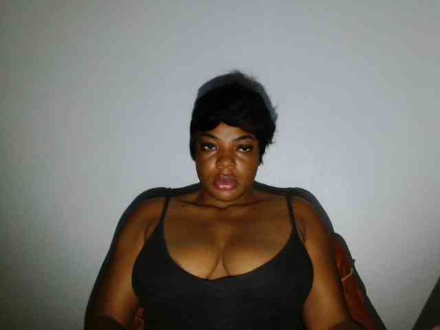 LadyNoire webcam