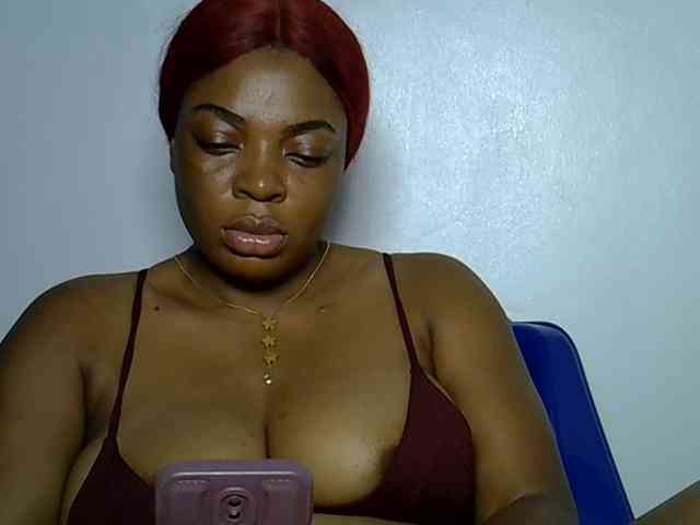LadyNoire webcam