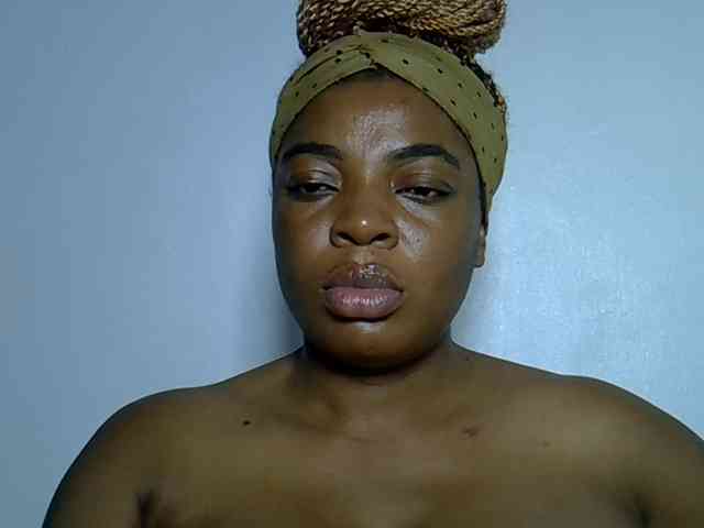 LadyNoire webcam