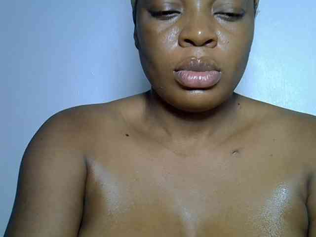 LadyNoire webcam