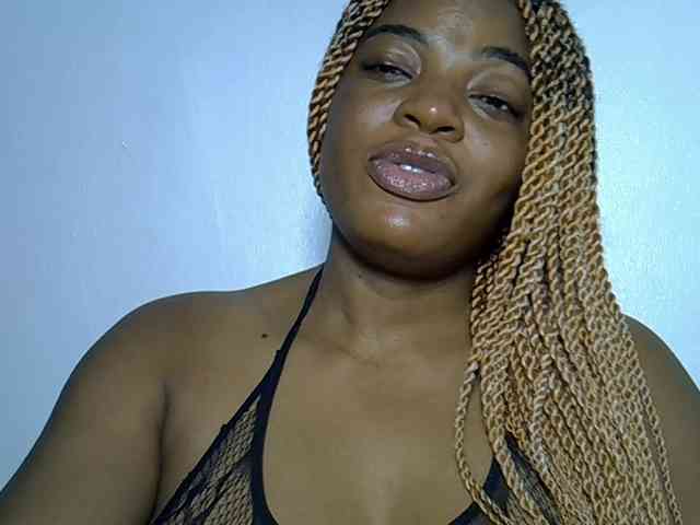 LadyNoire webcam