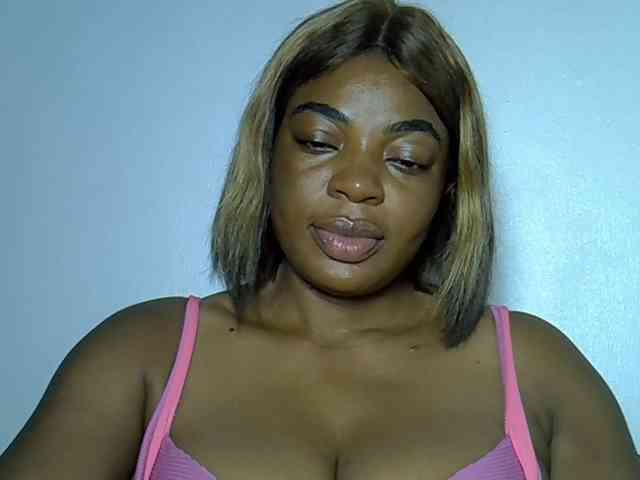 LadyNoire webcam