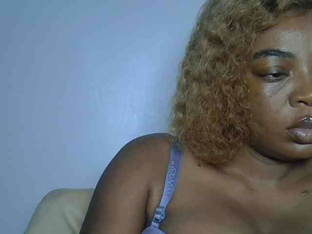 Alpha_Dom_Goddess webcam
