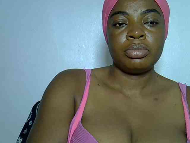 LadyNoire webcam