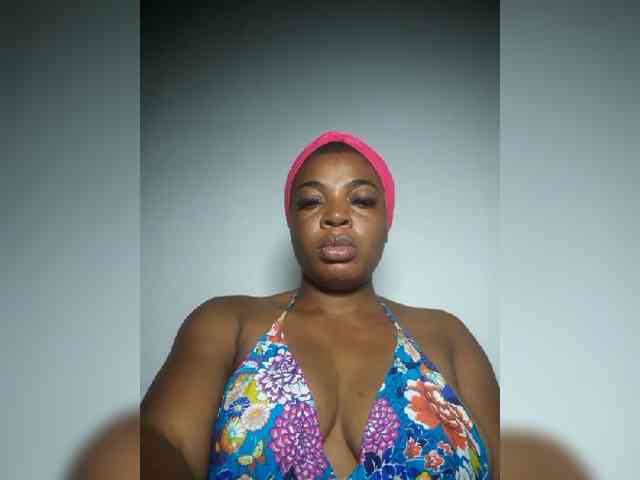 LadyNoire webcam
