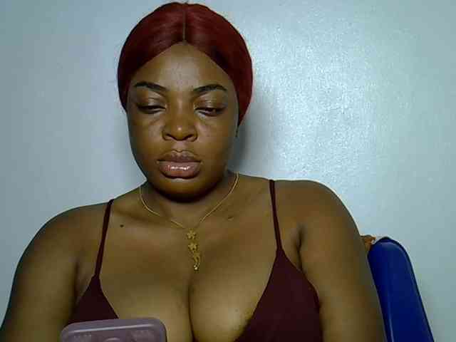 LadyNoire webcam