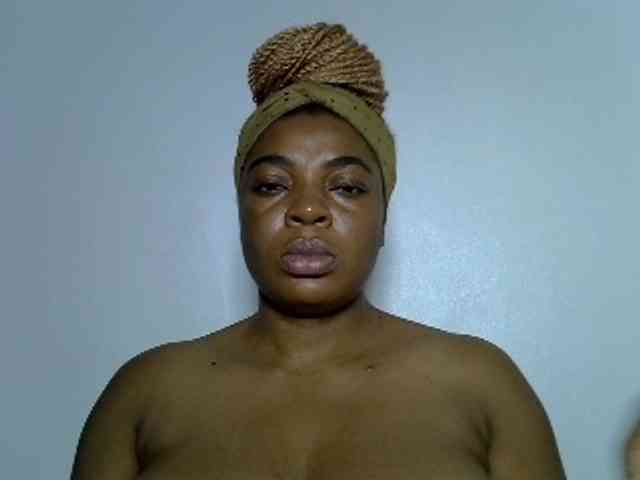 LadyNoire webcam