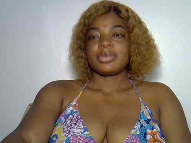 LadyNoire webcam