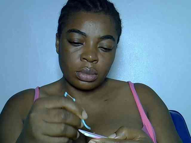 LadyNoire webcam