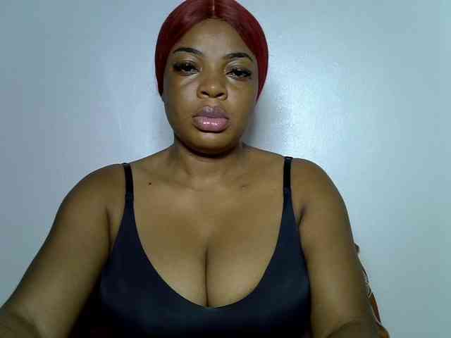 LadyNoire webcam