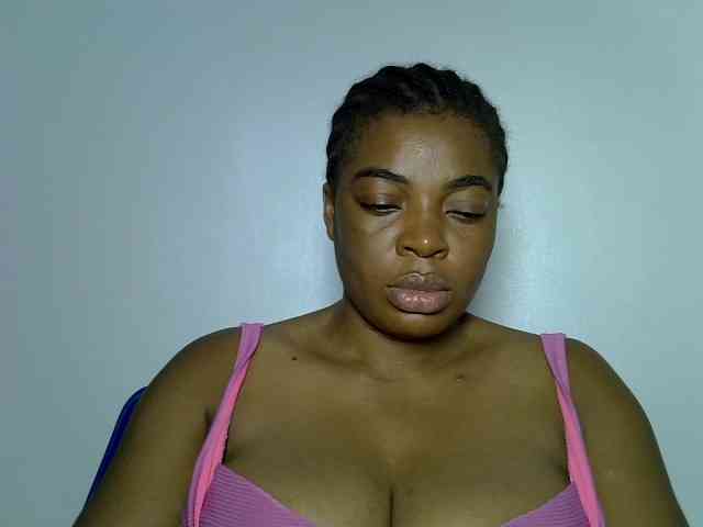 LadyNoire webcam