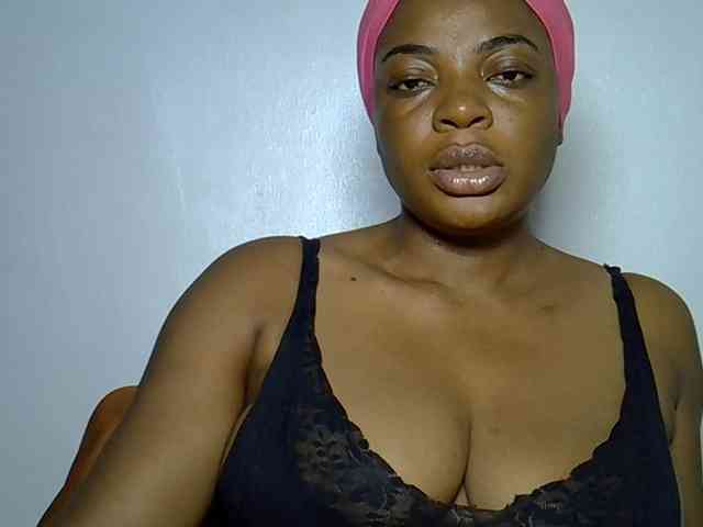 LadyNoire webcam