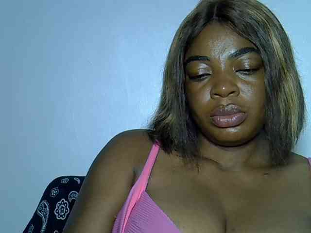 LadyNoire webcam