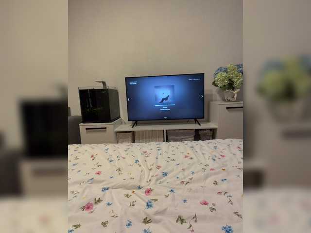 Heniaa live cam on BongaCams