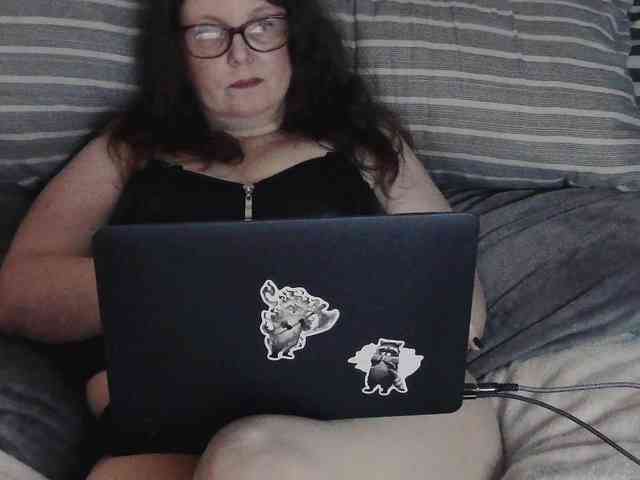 mistressjulienne webcam