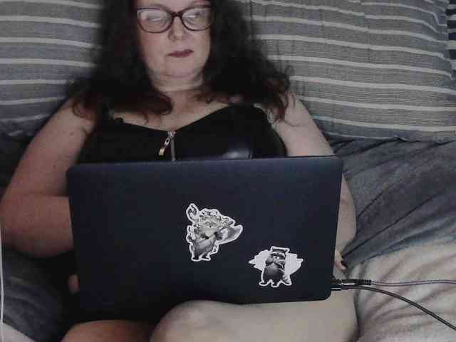 mistressjulienne webcam
