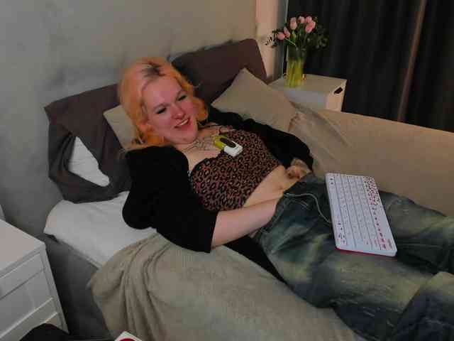 LinaMolligan Live Webcam on BongaCams