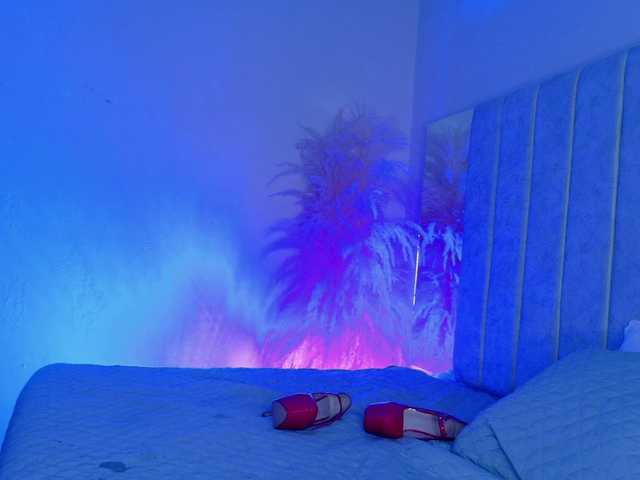 Elektra--9 live cam on BongaCams