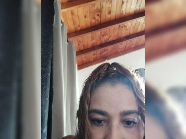 Luna42 live cam on BongaCams