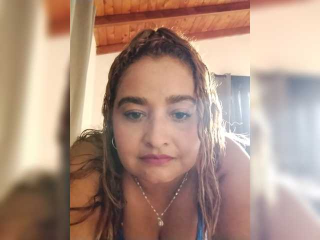 Luna42 live cam on BongaCams