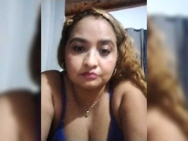 Luna42 live cam on BongaCams