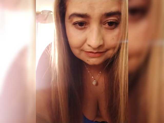 Luna42 live cam on BongaCams